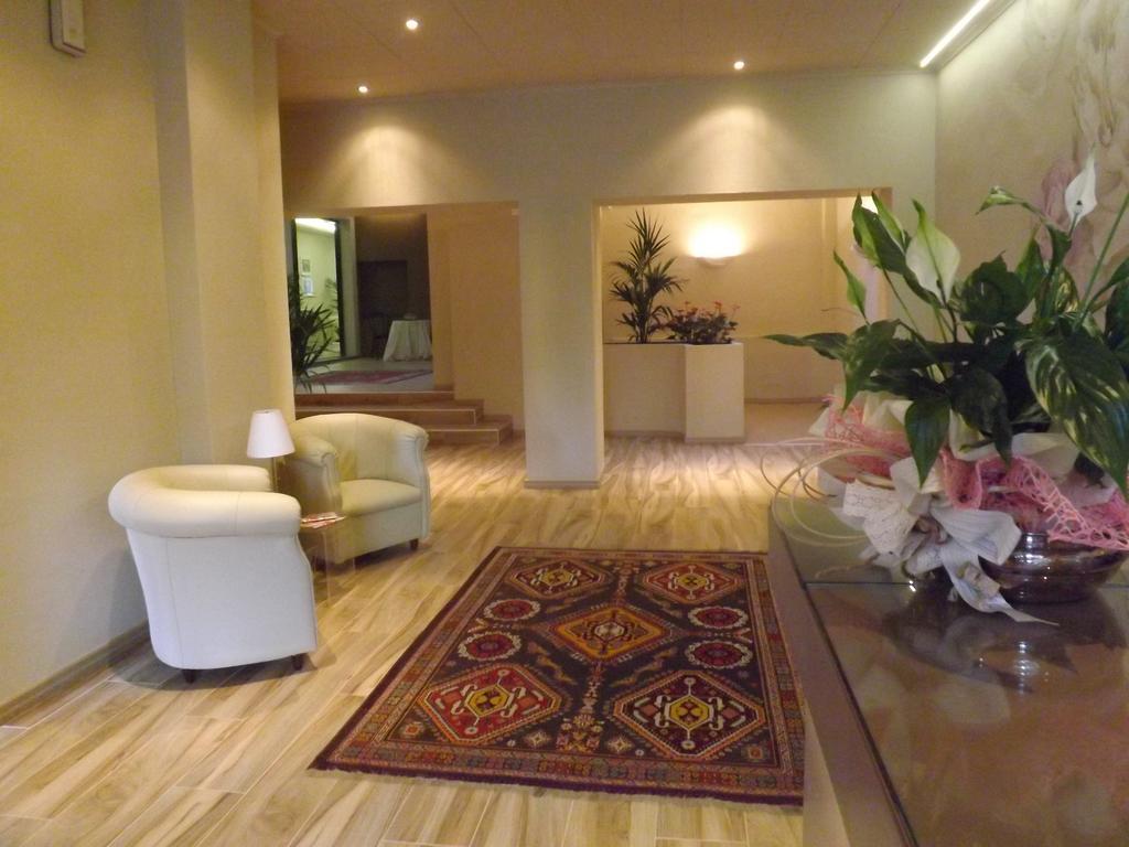 Hotel Piccadilly Montecatini Terme Exterior photo