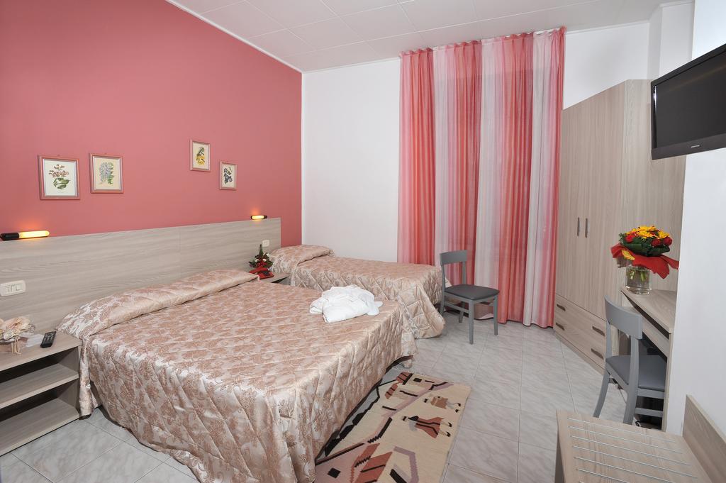 Hotel Piccadilly Montecatini Terme Exterior photo